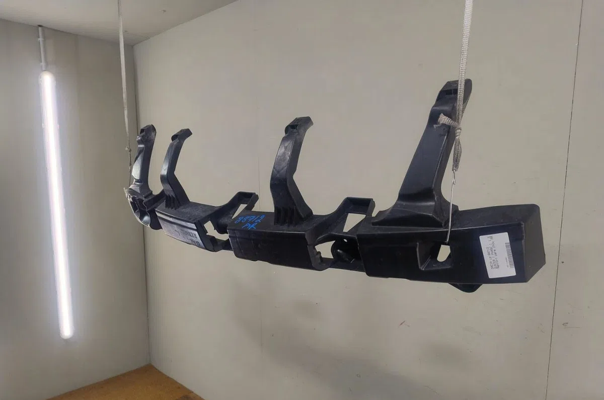 Absorbeur pare-choc arrière Dacia DUSTER (HS_) 1.5 dci (hsaj) (2010-2018) occasion