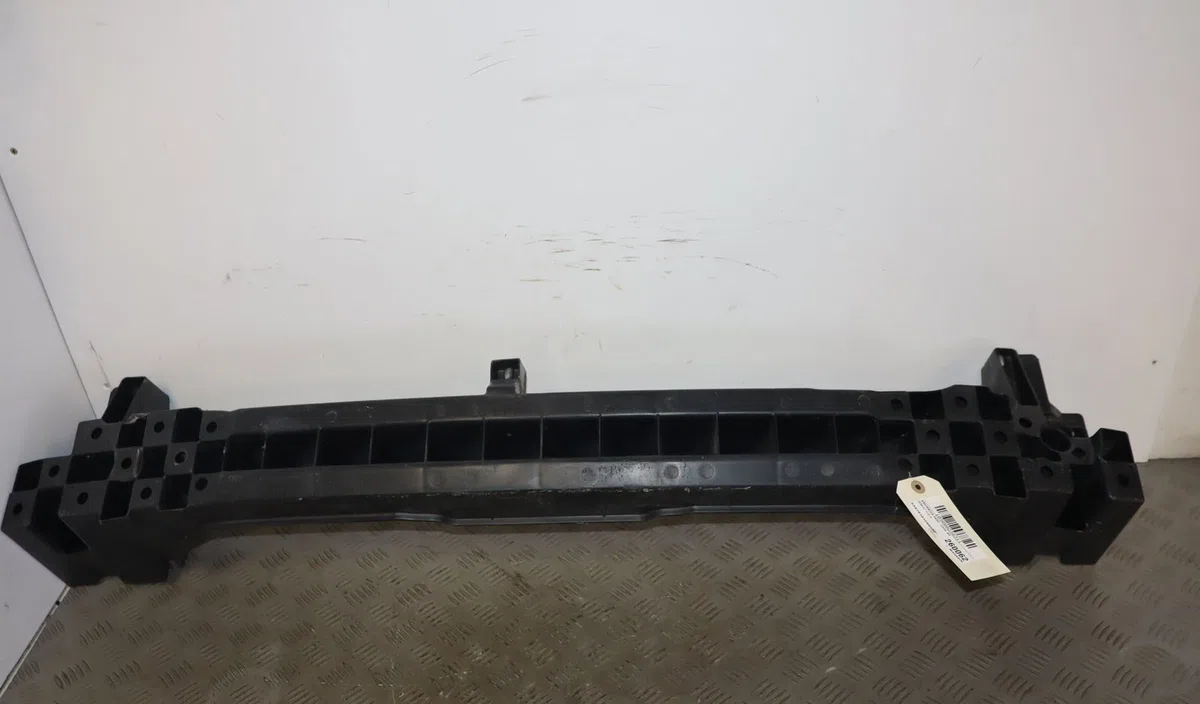 Absorbeur pare-choc arrière Renault CLIO III (BR0-1, CR0-1) 1.2 16v (br02, br0j, br11, cr02, cr0j, cr11) (2005-2014) 5 p