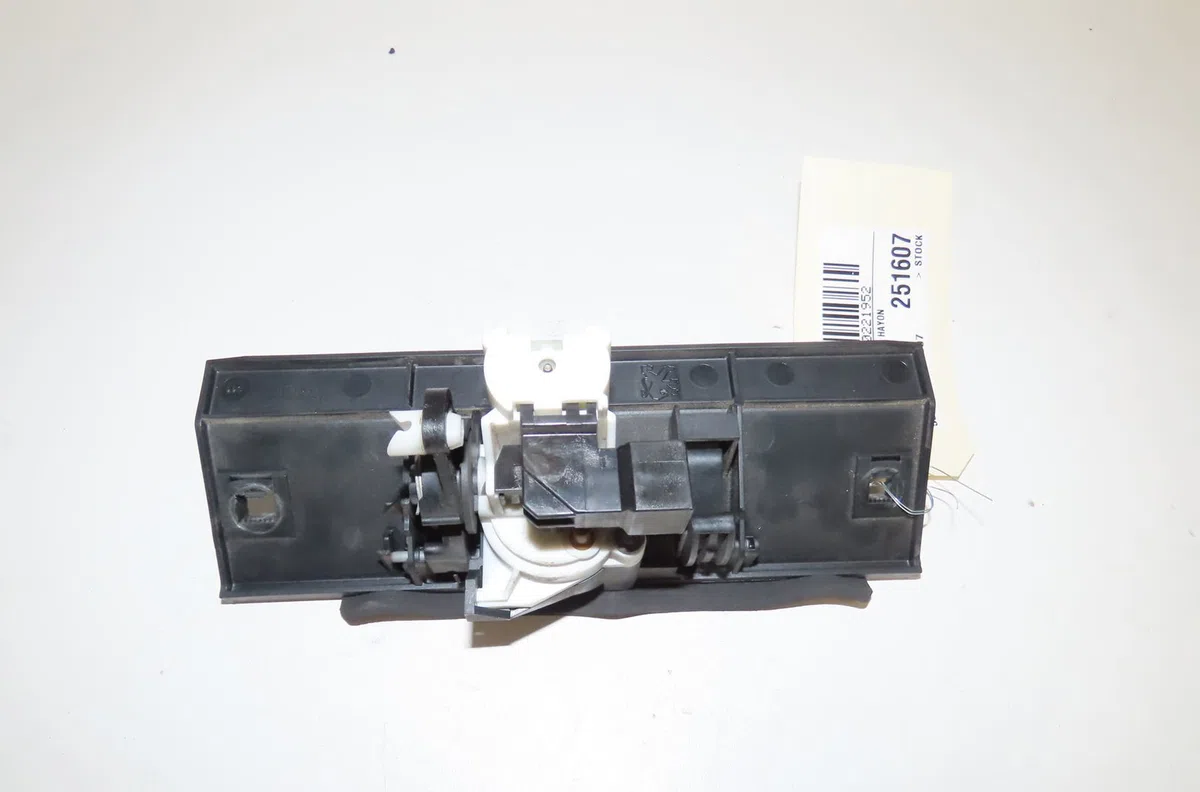 Actionneur serrure hayon Peugeot 206 3-5 portes (2A-C) 2.0 rc (2003-2007) occasion
