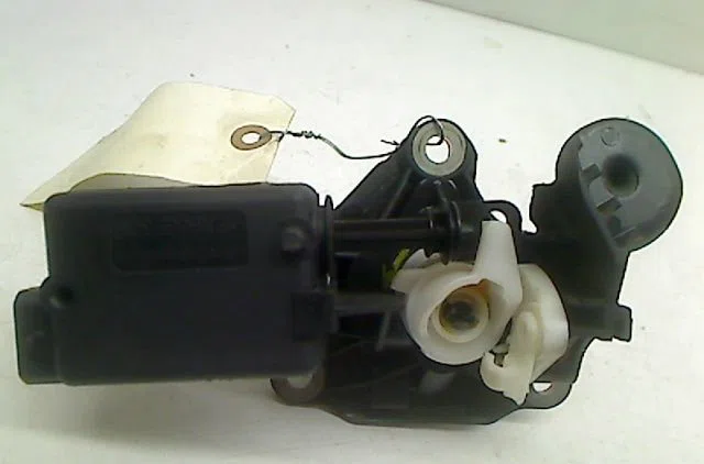 Actionneur serrure hayon Renault CLIO II (BB_, CB_) 1.2 16v (bb05, bb0w, bb11, bb27, bb2t, bb2u, bb2v, cb05,... (2001-20