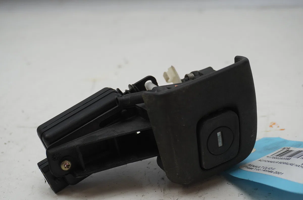 Actionneur serrure hayon Renault CLIO II (BB_, CB_) 1.2 (bb0a, bb0f, bb10, bb1k, bb28, bb2d, bb2h, cb0a,... (1998-2010) 