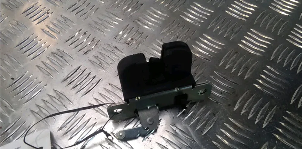 Actionneur serrure hayon Seat IBIZA III (6L1) 1.9 tdi (2002-2009) 5 portes occasion