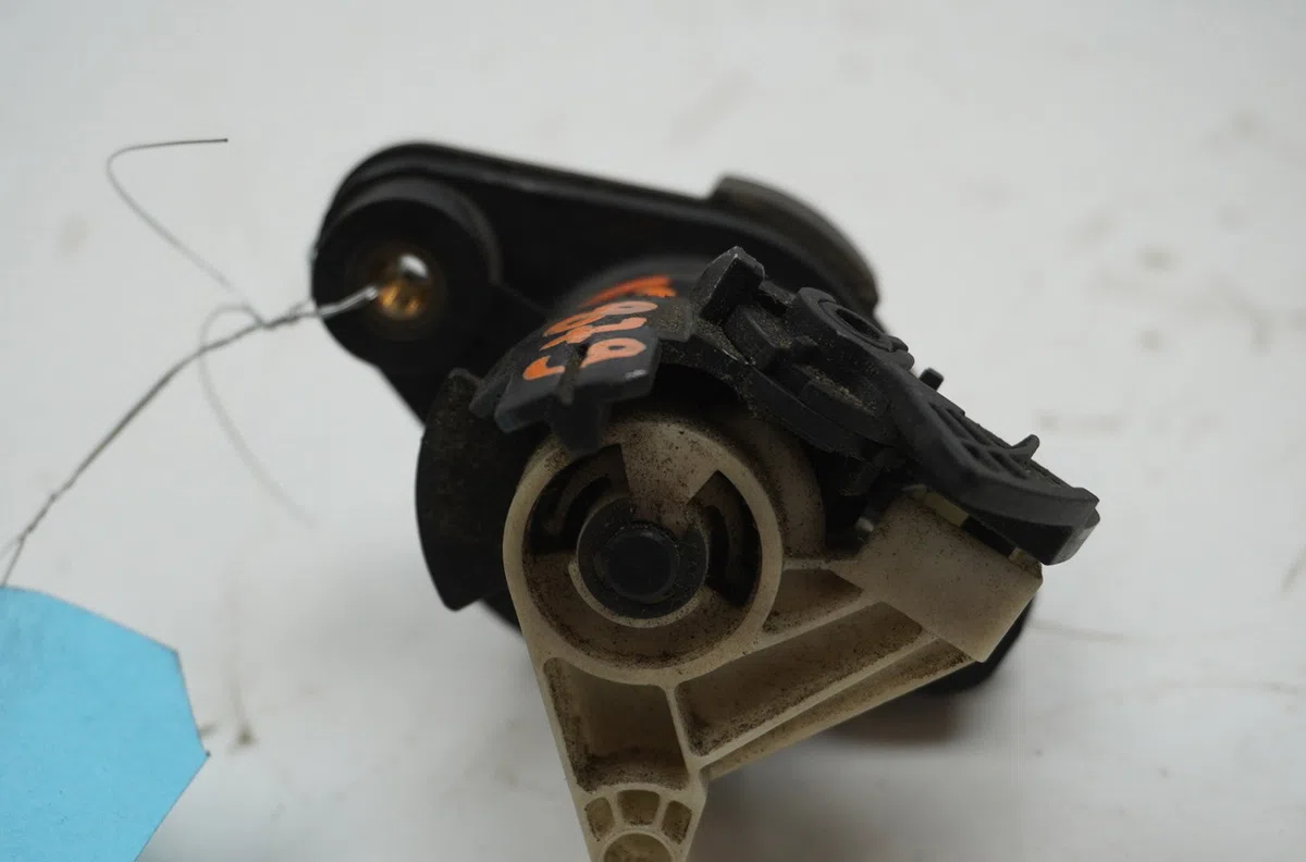 Actionneur serrure hayon Toyota AYGO (_B1_) 1.0 (kgb10_) (2005-2014) 5 portes occasion