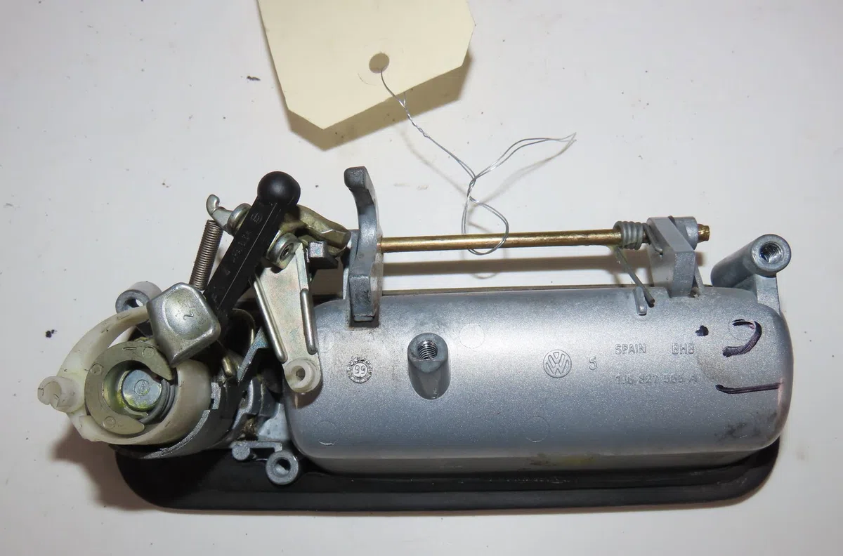 Actionneur serrure hayon Volkswagen POLO (6N2) 1.4 (1999-2001) 5 portes occasion