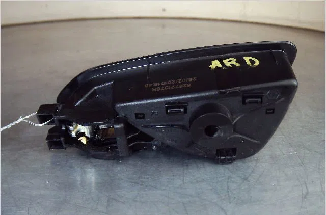 Actionneur serrure porte ard Renault CLIO V (B7_) 1.0 tce 100 (b7mt) (2019) occasion