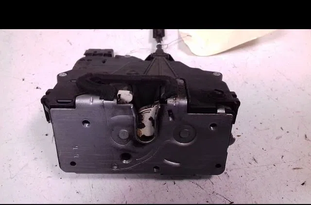 Actionneur serrure porte arg Fiat PUNTO EVO (199_) 1.3 d multijet (199axc1a, 199bxc1a, 199axt1a, 199bxt1a) (2009-2012) 3