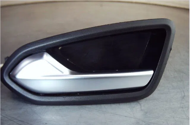 Actionneur serrure porte avg Renault CLIO V (B7_) 1.0 tce 100 (b7mt) (2019) occasion