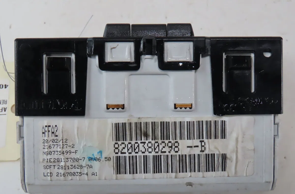 Afficheur digital Renault CLIO II (BB_, CB_) 1.2 16v (bb05, bb0w, bb11, bb27, bb2t, bb2u, bb2v, cb05,... (2001-2016) 3 p
