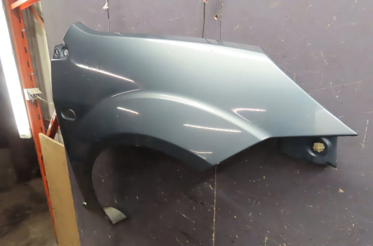 Aile avant droite Ford FIESTA V (JH_, JD_) 1.3 (2001-2008) 3 portes occasion