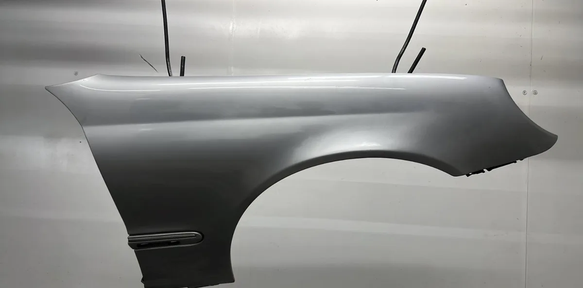 Aile avant droite MERCEDES CLASSE C 203 PHASE 1 BREAK occasion