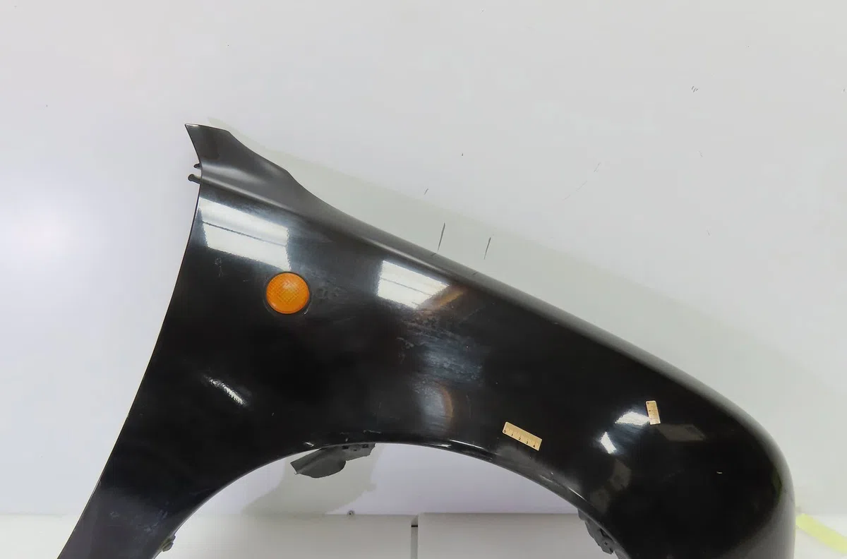 Aile avant droite Nissan MICRA II (K11) 1.0 i 16v (1992-2000) occasion
