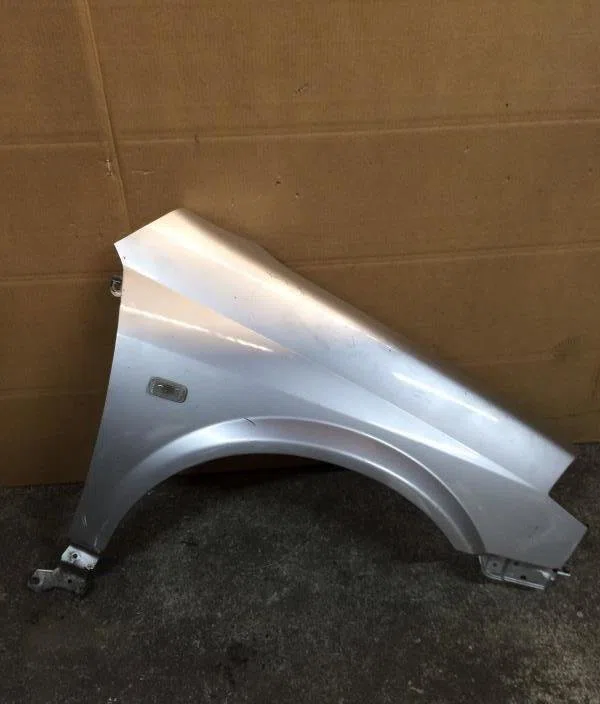 Aile avant droite Nissan PRIMERA Break (WP12) 2.2 di (2002-2003) occasion