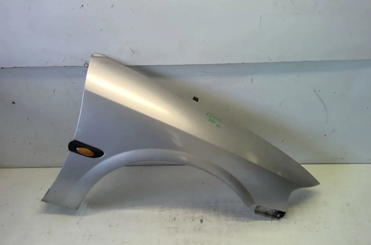 Aile avant droite Opel VECTRA B 3-5 portes (J96) 2.0 di 16v (f68) (1996-2000) occasion