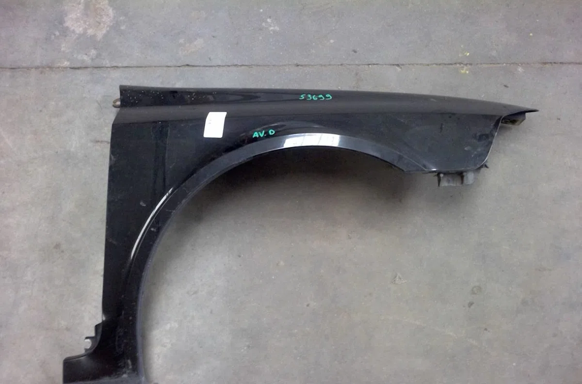 Aile avant droite Renault LAGUNA II (BG0-1_) 1.9 dci (bg1a, bg1w, bg0g) (2005-2007) occasion