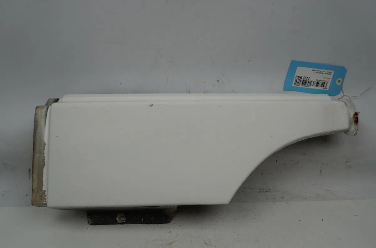Aile avant droite Renault MASTER I Camionnette (T__) 28-35 2.4 d (1980-1989) occasion