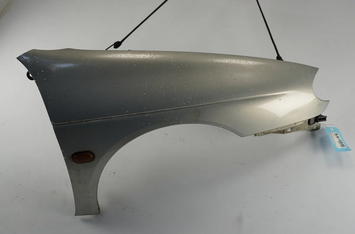 Aile avant droite Renault MEGANE I Break (KA0-1_) 1.9 dci (ka05, ka1f) (2001-2003) occasion