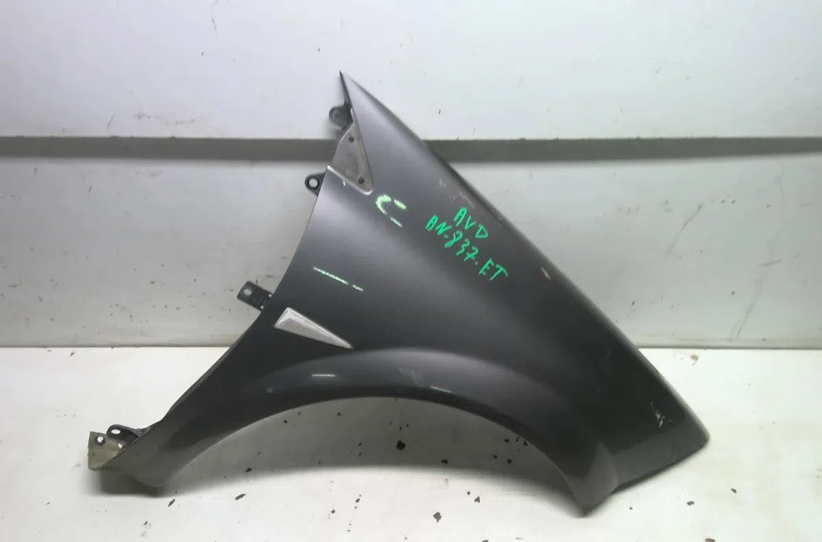 Aile avant droite Renault MEGANE II Break (KM0-1_) 1.5 dci (km16, km1e) (2005-2008) occasion