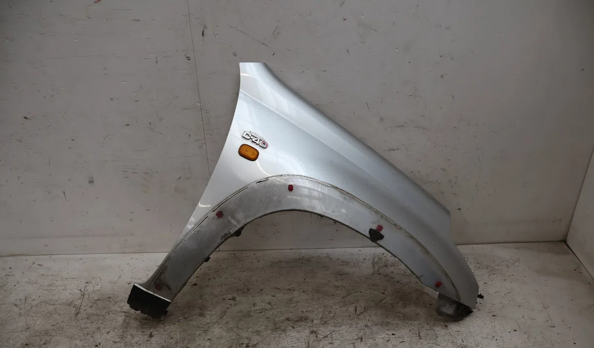 Aile avant droite Toyota RAV 4 II (_A2_) 2.0 d 4wd (cla20_, cla21_) (2001-2005) occasion