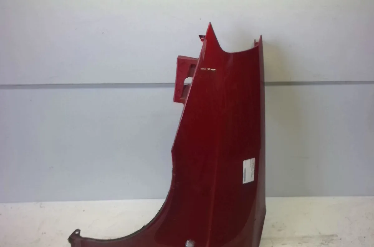 Aile avant gauche Lancia YPSILON (843_) 1.3 jtd (843.axd11, 843.axd1a) (2003-2011) occasion