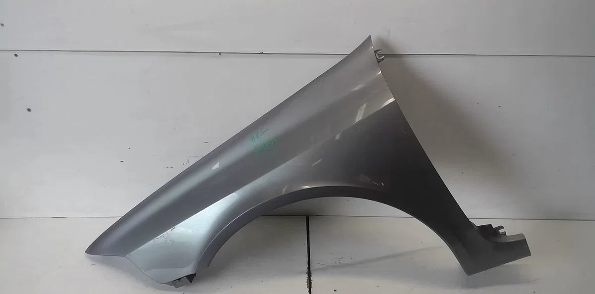Aile avant gauche Renault LAGUNA II (BG0-1_) 1.6 16v (bg0a, bg0l) (2001-2005) occasion