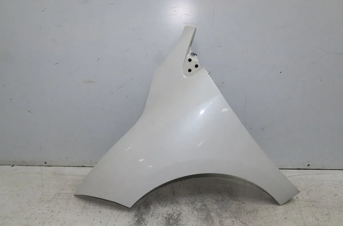 Aile avant gauche Renault MEGANE III 3-5 portes (BZ0-1_, B3_) 1.2 tce (bz2b, bz11) (2012-2015) 5 portes occasion