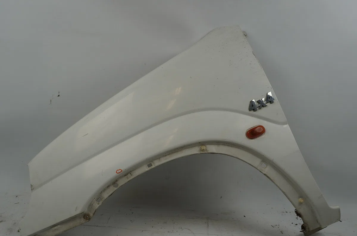 Aile avant gauche Suzuki IGNIS I (FH) 1.3 4wd (rg413) (2000-2003) occasion