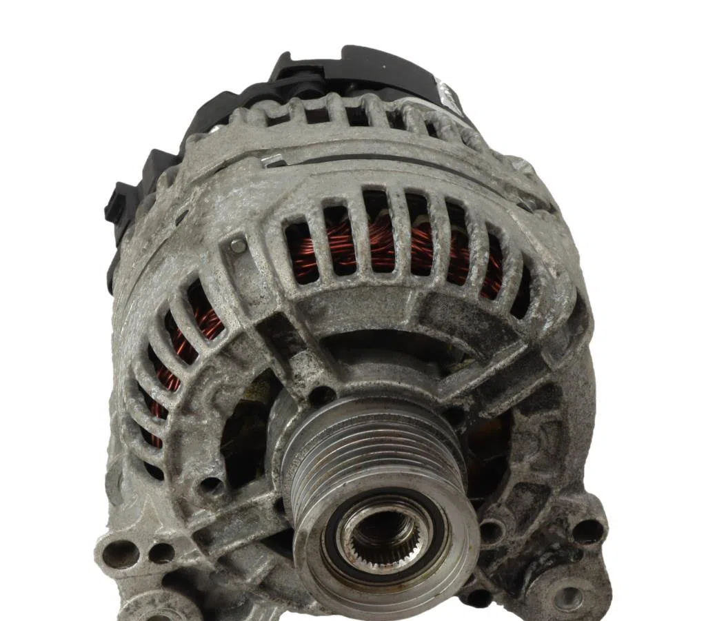 Alternateur AUDI A4 3 AVANT PHASE 1 BREAK occasion