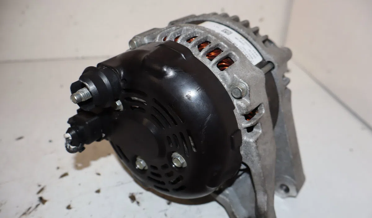 Alternateur Ford C-MAX II (DXA-CB7, DXA-CEU) 1.0 ecoboost (2012-2019) occasion