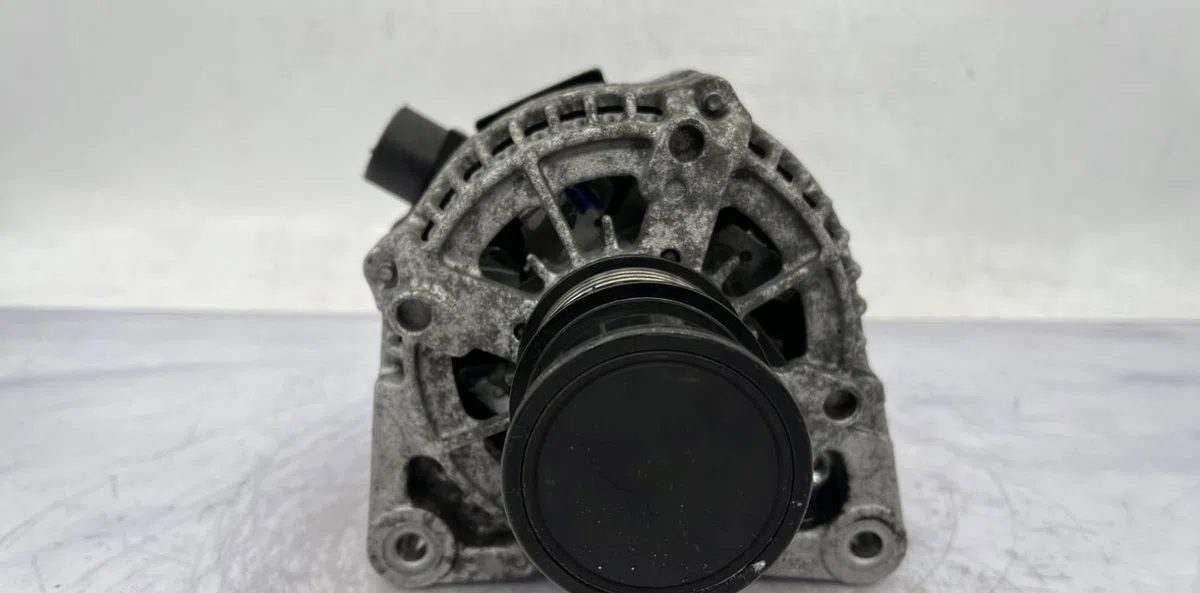 Alternateur FORD FOCUS 3 PHASE 2 occasion