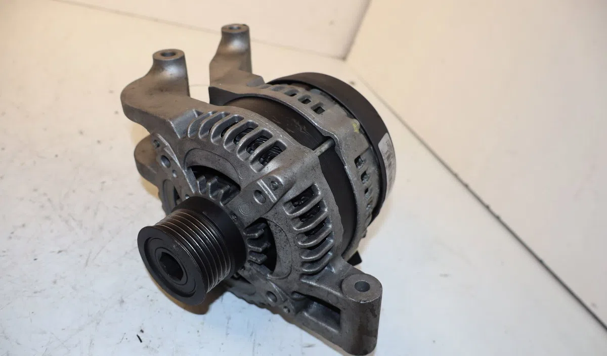 Alternateur Ford FOCUS C-MAX (DM2) 1.8 (2004-2007) occasion