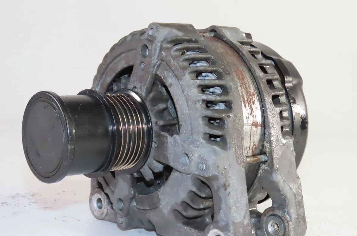 Alternateur Ford GRAND C-MAX (DXA-CB7, DXA-CEU) 1.0 ecoboost (2012-2019) occasion