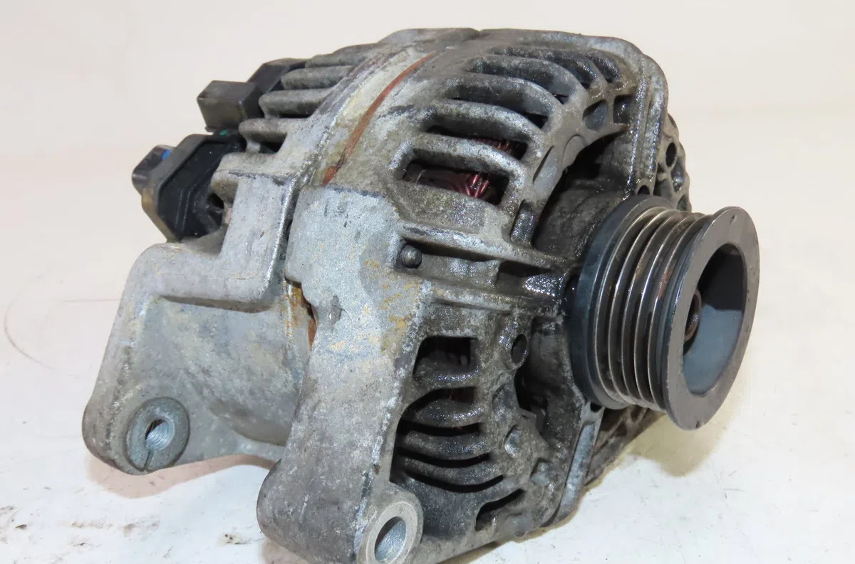 Alternateur Opel CORSA D (S07) 1.4 (l08, l68) (2006-2014) occasion