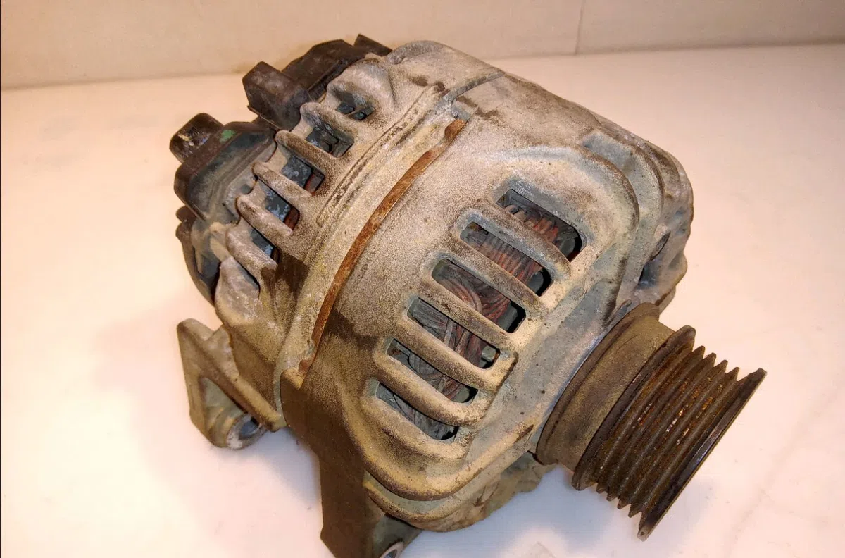 Alternateur Opel MERIVA A Monospace (X03) 1.6 (e75) (2003-2010) 5 portes occasion