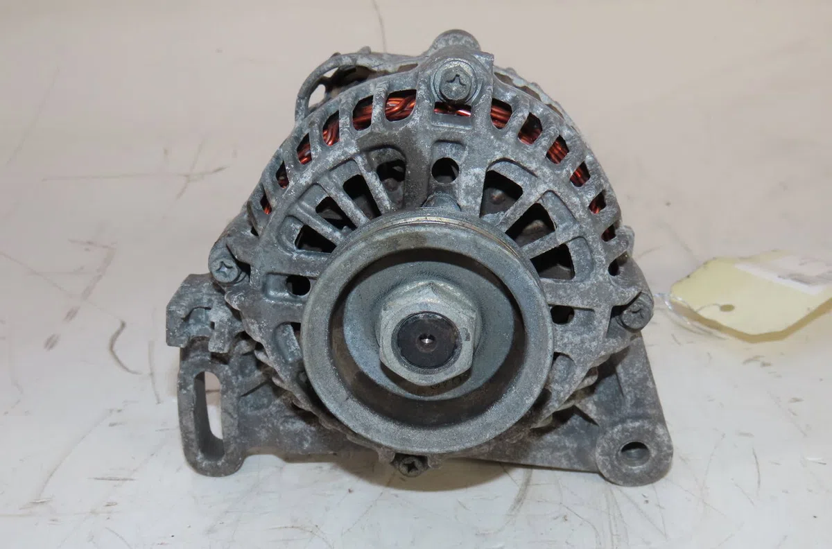 Alternateur Renault CLIO II (BB_, CB_) 1.2 16v (bb05, bb0w, bb11, bb27, bb2t, bb2u, bb2v, cb05,... (2001-2016) 3 portes
