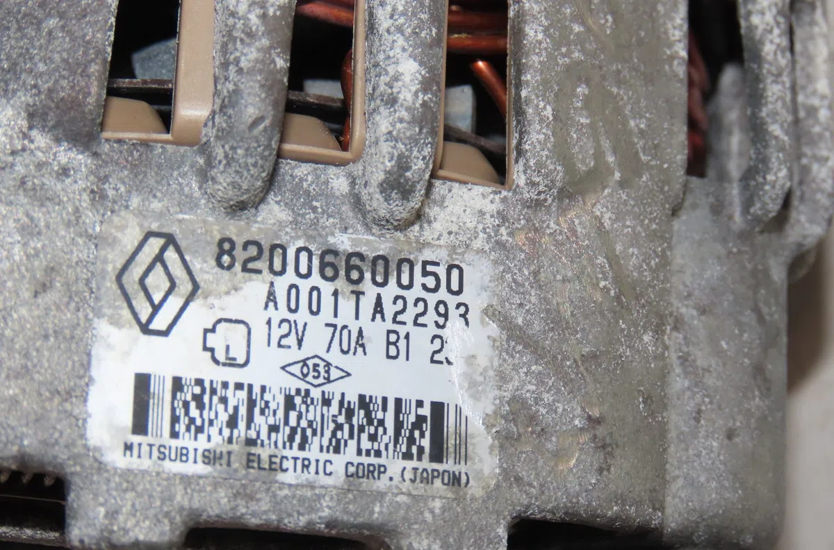 Alternateur Renault CLIO II (BB_, CB_) 1.2 16v (bb05, bb0w, bb11, bb27, bb2t, bb2u, bb2v, cb05,... (2001-2016) 3 portes 