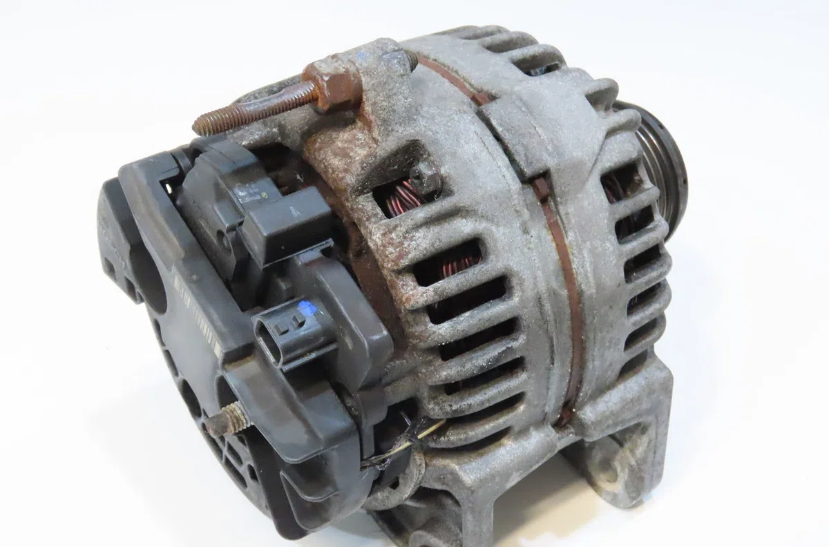 Alternateur Renault CLIO III (BR0-1, CR0-1) 1.5 dci (2010-2014) 5 portes occasion