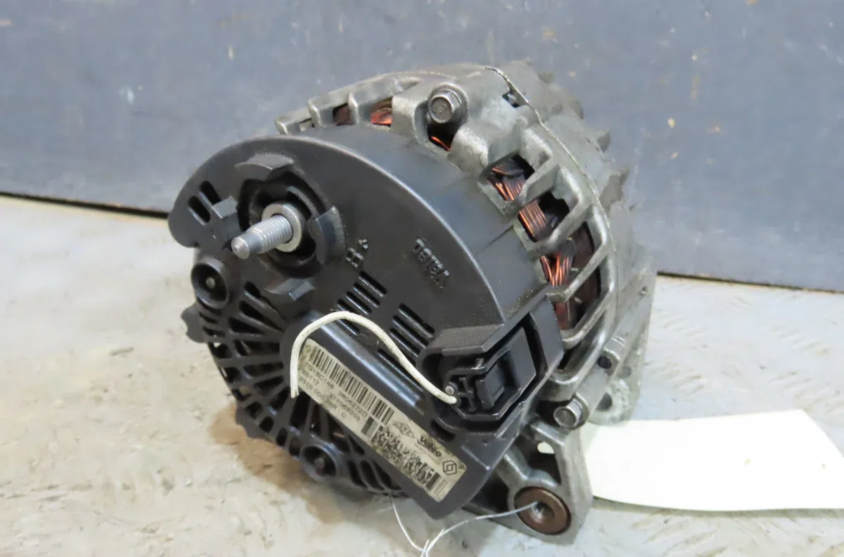 Alternateur Renault KANGOO Express (FW0-1_) 1.5 dci 90 (fw0g, fw05, fw08, fw11) (2009) 4 portes occasion