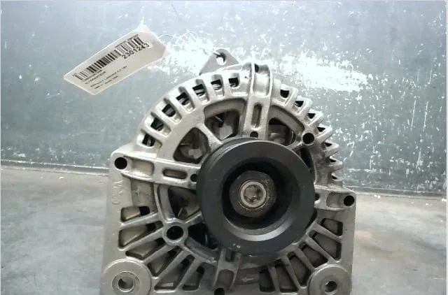 Alternateur Renault LAGUNA II (BG0-1_) 2.0 16v (bg00, bg0k, bg0p, bg0w) (2002-2007) 5 portes occasion