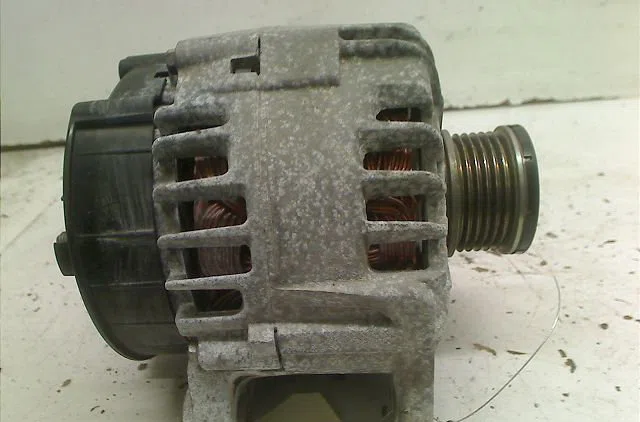 Alternateur Renault LAGUNA III (BT0-1) 2.0 16v (bt05, bt0f, bt0w) (2007-2012) occasion