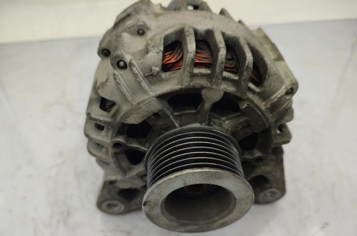 Alternateur RENAULT TWINGO 2 PHASE 1 occasion