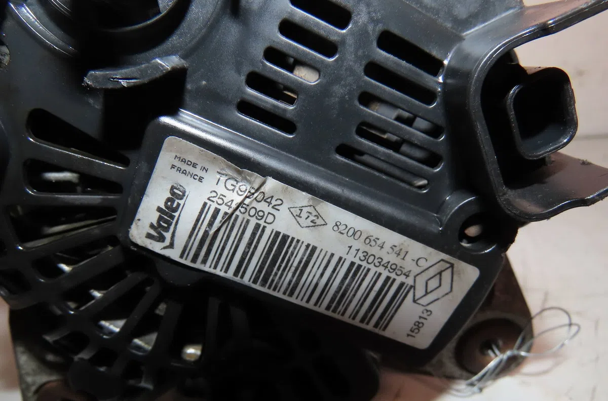 Alternateur Renault TWINGO II (CN0_) 1.2 16v (cn04, cn0a, cn0b) (2007-2014) 3 portes occasion