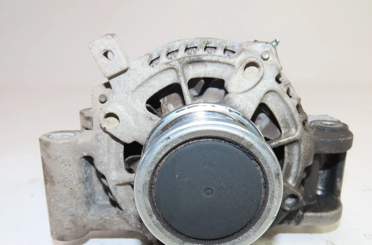 Alternateur Toyota AURIS Break (_E18_) 2.0 d-4d (ade186_) (2013-2015) occasion