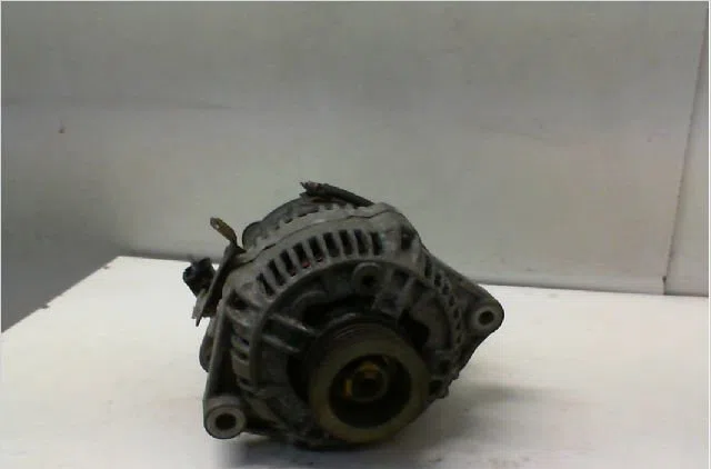 Alternateur TOYOTA AVENSIS I Phase 2 09-2000--05-2003 occasion