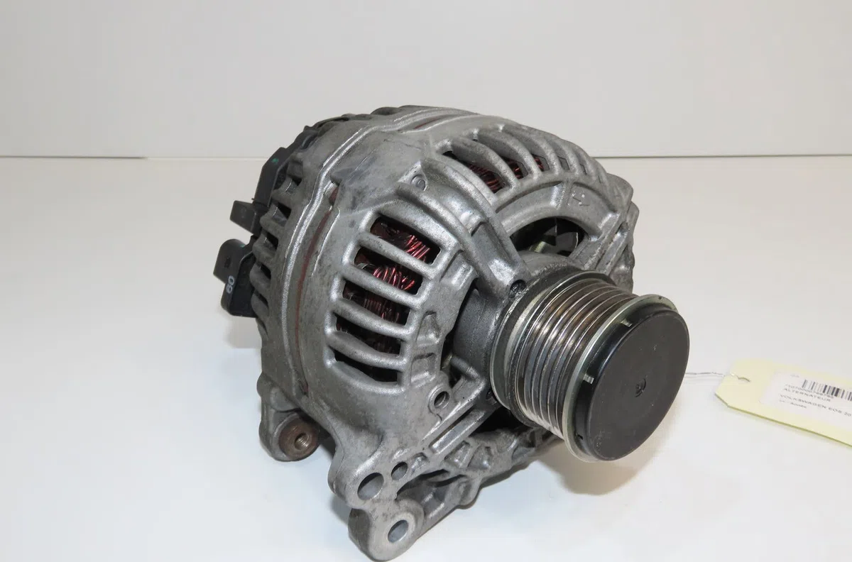 Alternateur Volkswagen EOS (1F7, 1F8) 2.0 tdi 16v (2008-2015) occasion
