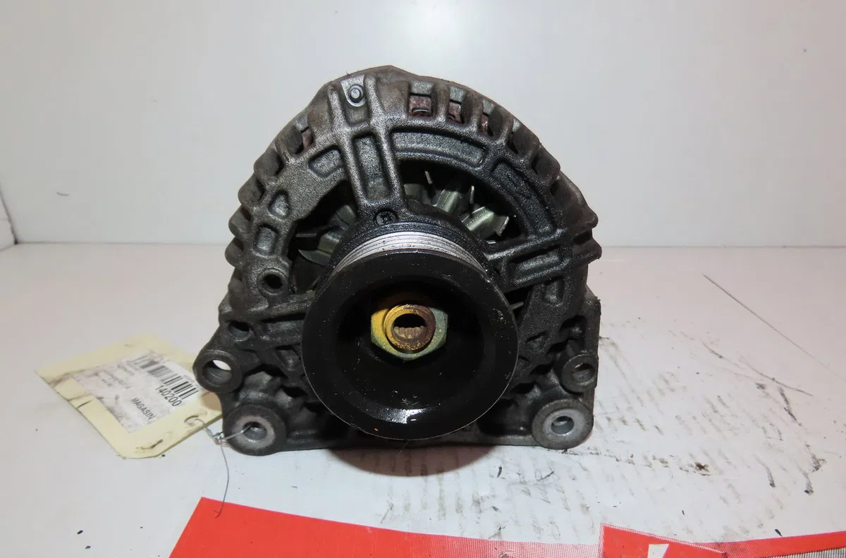 Alternateur Volkswagen GOLF IV (1J1) 1.6 16v (2000-2005) occasion