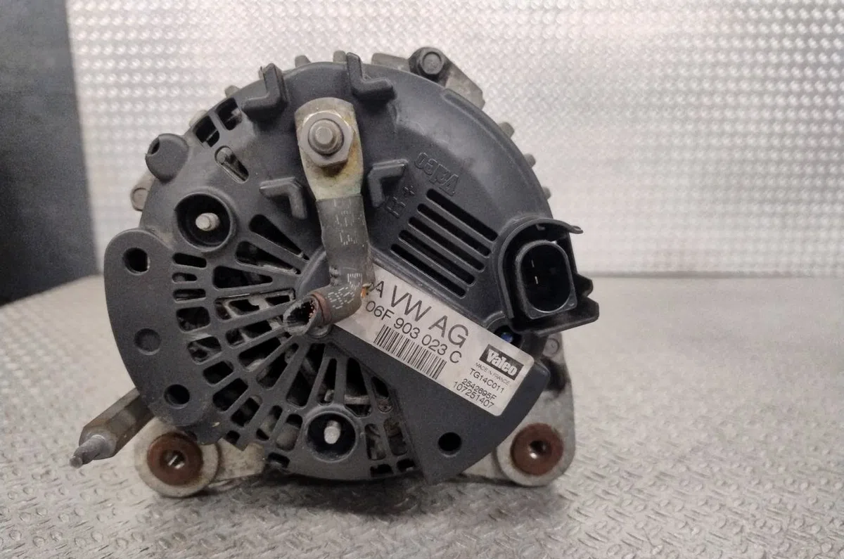 Alternateur Volkswagen GOLF V (1K1) 1.9 tdi (2003-2008) 5 portes occasion