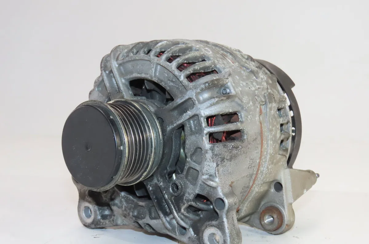 Alternateur Volkswagen GOLF V (1K1) 1.9 tdi (2003-2008) 5 portes occasion