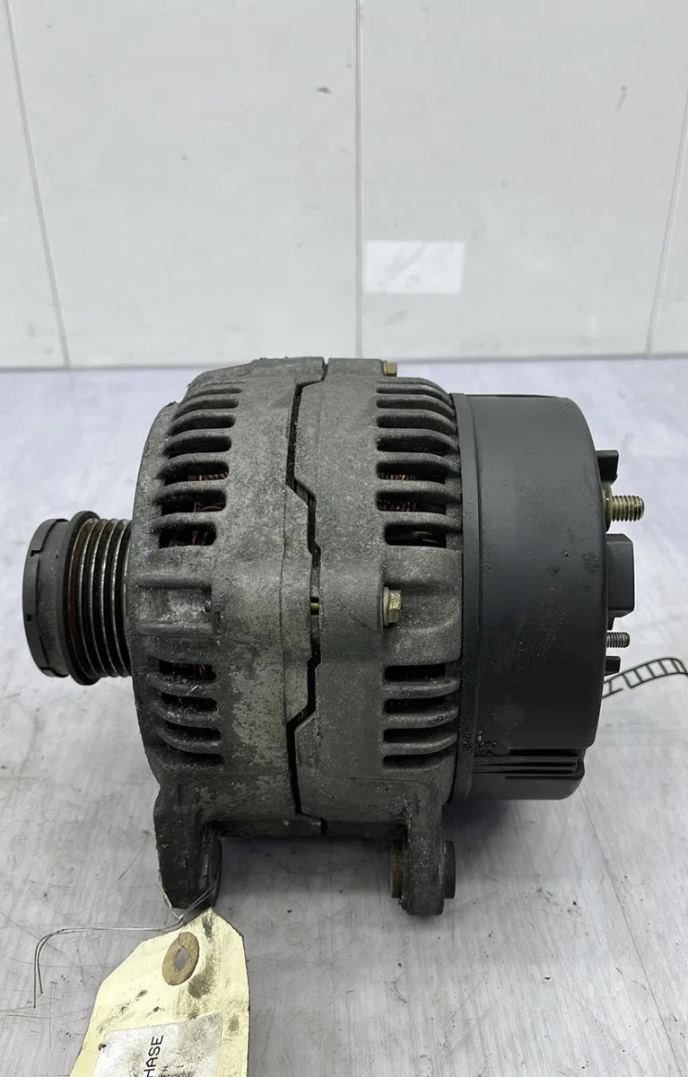 Alternateur VOLKSWAGEN PASSAT 4 PHASE 1 BREAK occasion