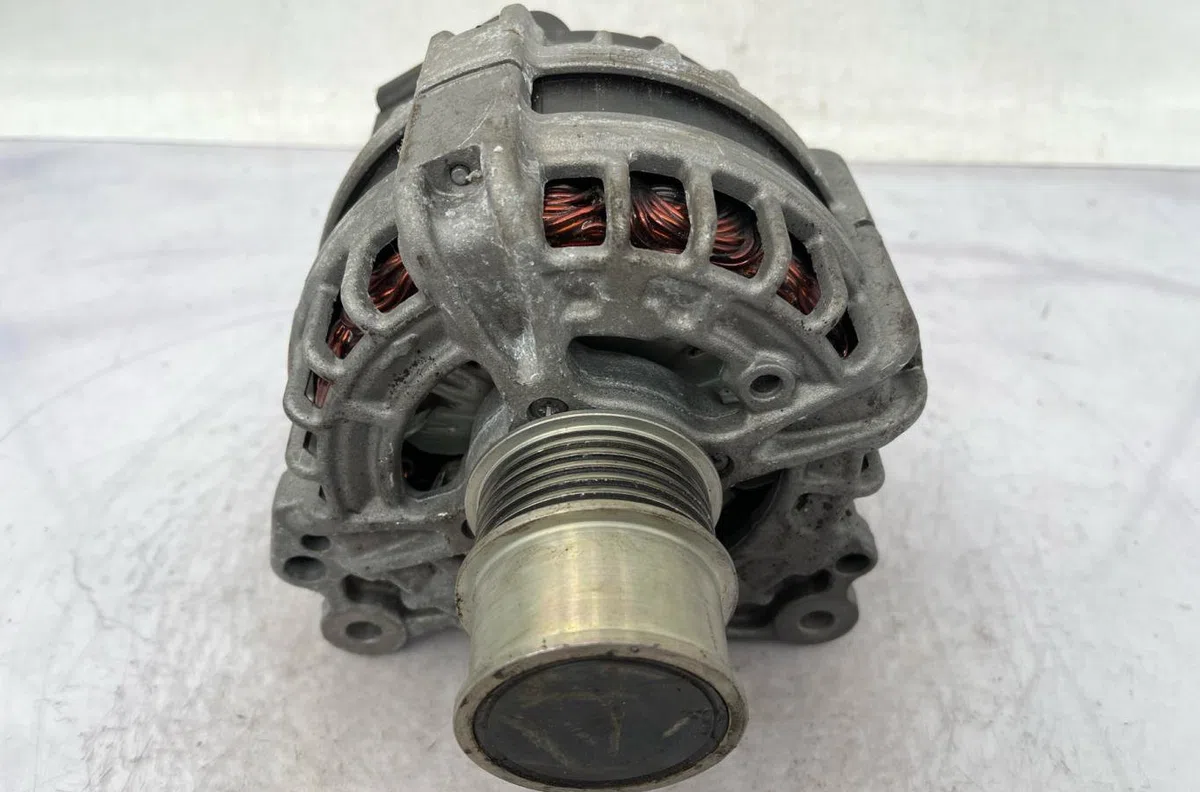 Alternateur VOLKSWAGEN POLO 6 PHASE 2 occasion