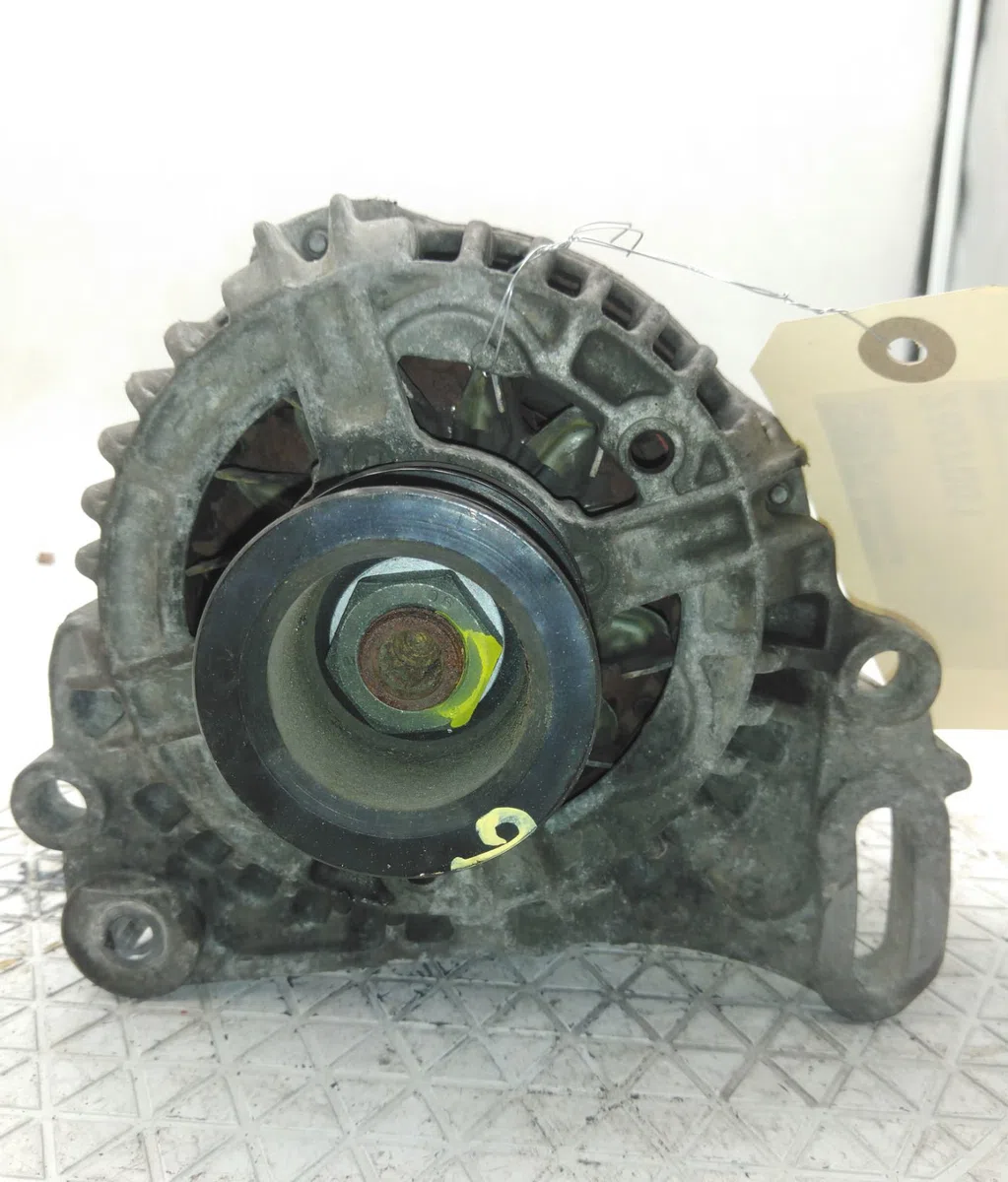 Alternateur Volkswagen POLO (9N_, 9A_) 1.4 16v (2001-2008) occasion
